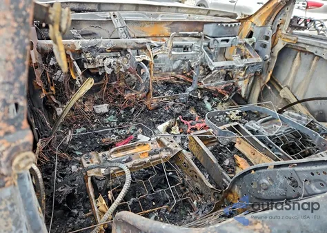 2011 Dodge Ram 2500 z USA, uszkodzony, nr VIN 3D7UT2CL4BG604522